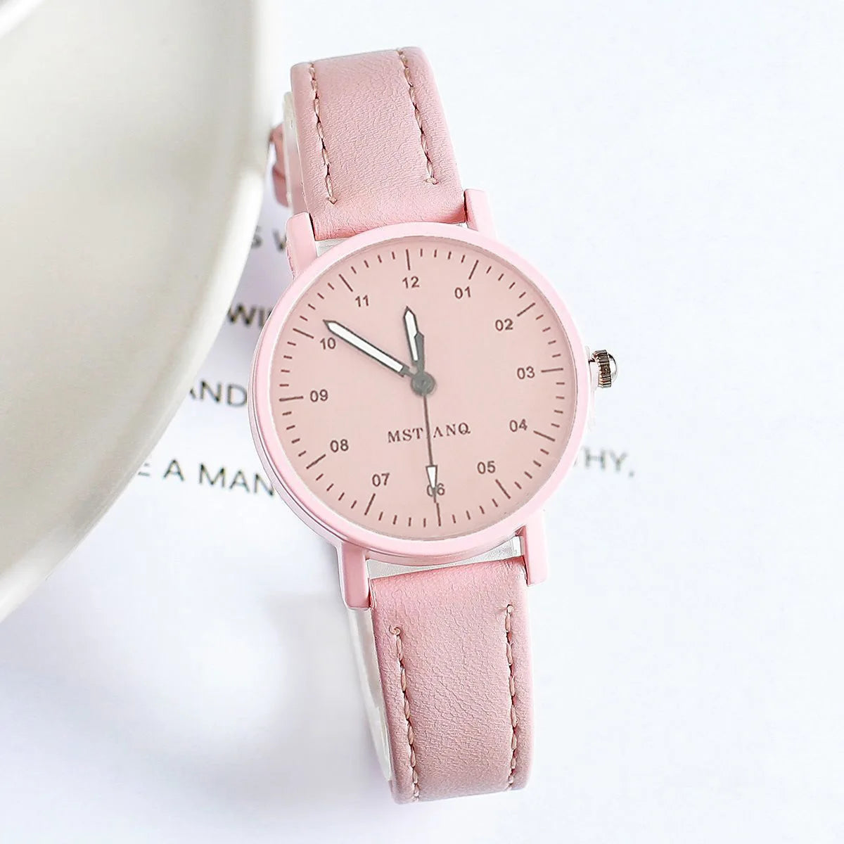 YIKAZE Women's Watches PU Leather Strap Women Quartz Wristwatches Waterproof Round Dial Retro Bracelet Watch Ladies Girls Watch