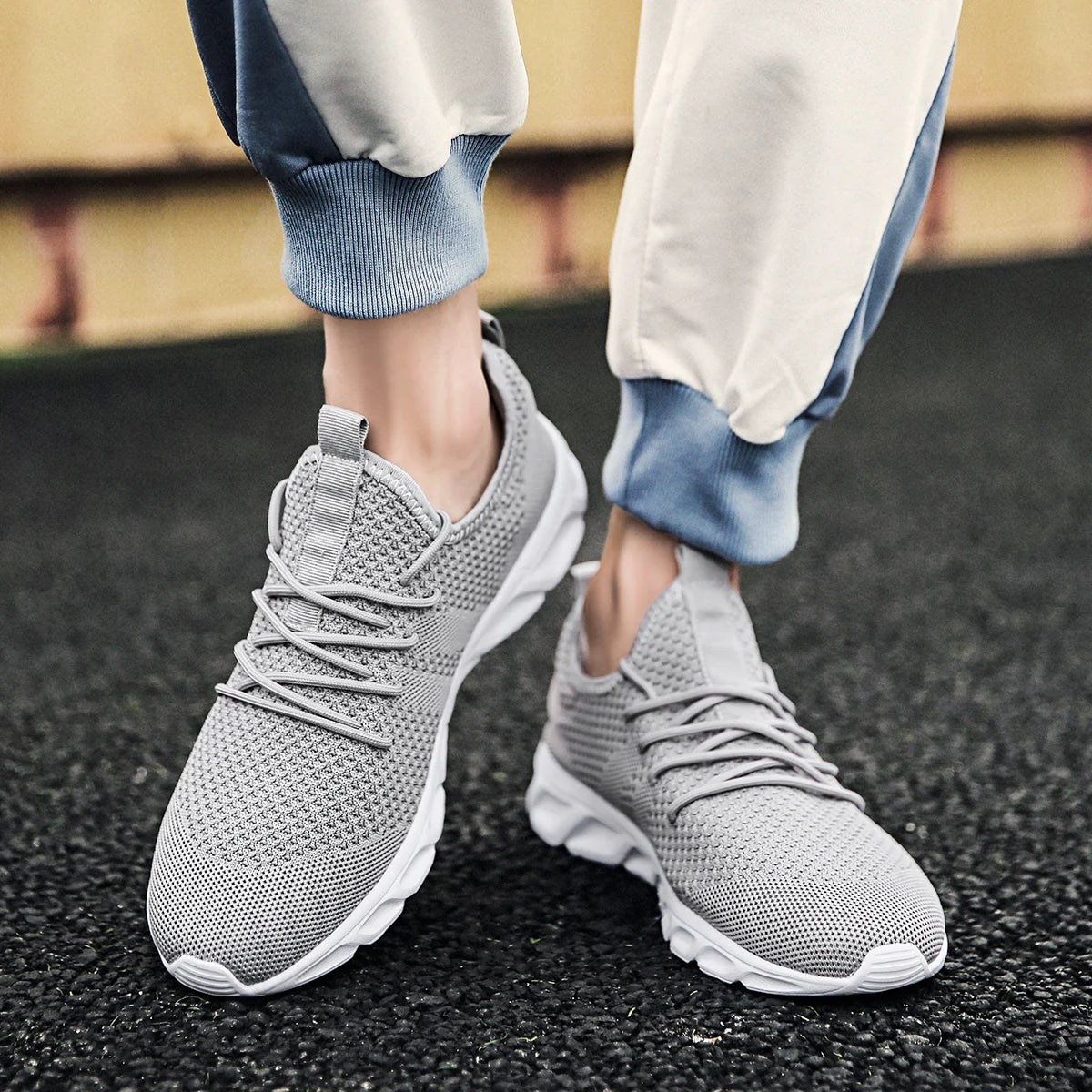 Hot Sale Light Running Shoes Comfortable Casual Men's Sneaker Breathable Non-slip Wear-resistant Outdoor Walking Men Sport Shoes