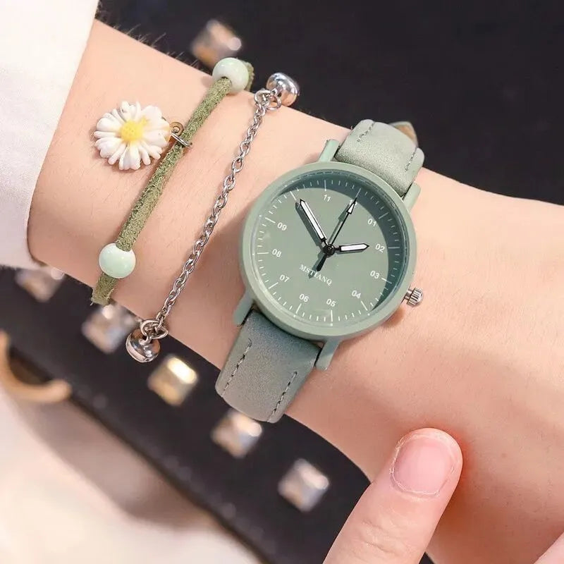 YIKAZE Women's Watches PU Leather Strap Women Quartz Wristwatches Waterproof Round Dial Retro Bracelet Watch Ladies Girls Watch