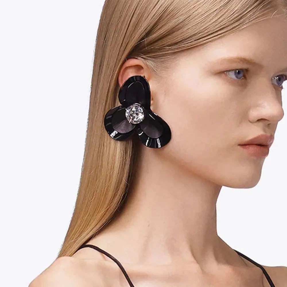 Stonefans Black Flower Ear Clip Without Piercing Jewellery for Girl Elegant Ear Cuff Wedding Earrings Luxury Designer 2024 Gifts