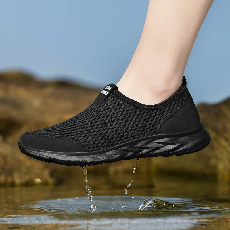 Summer Men Women Aqua Shoes Lightweight Water Shoes Anti-Slip Quick Drying Male Sneakers Outdoor Beach Casual Flats Sports 2024