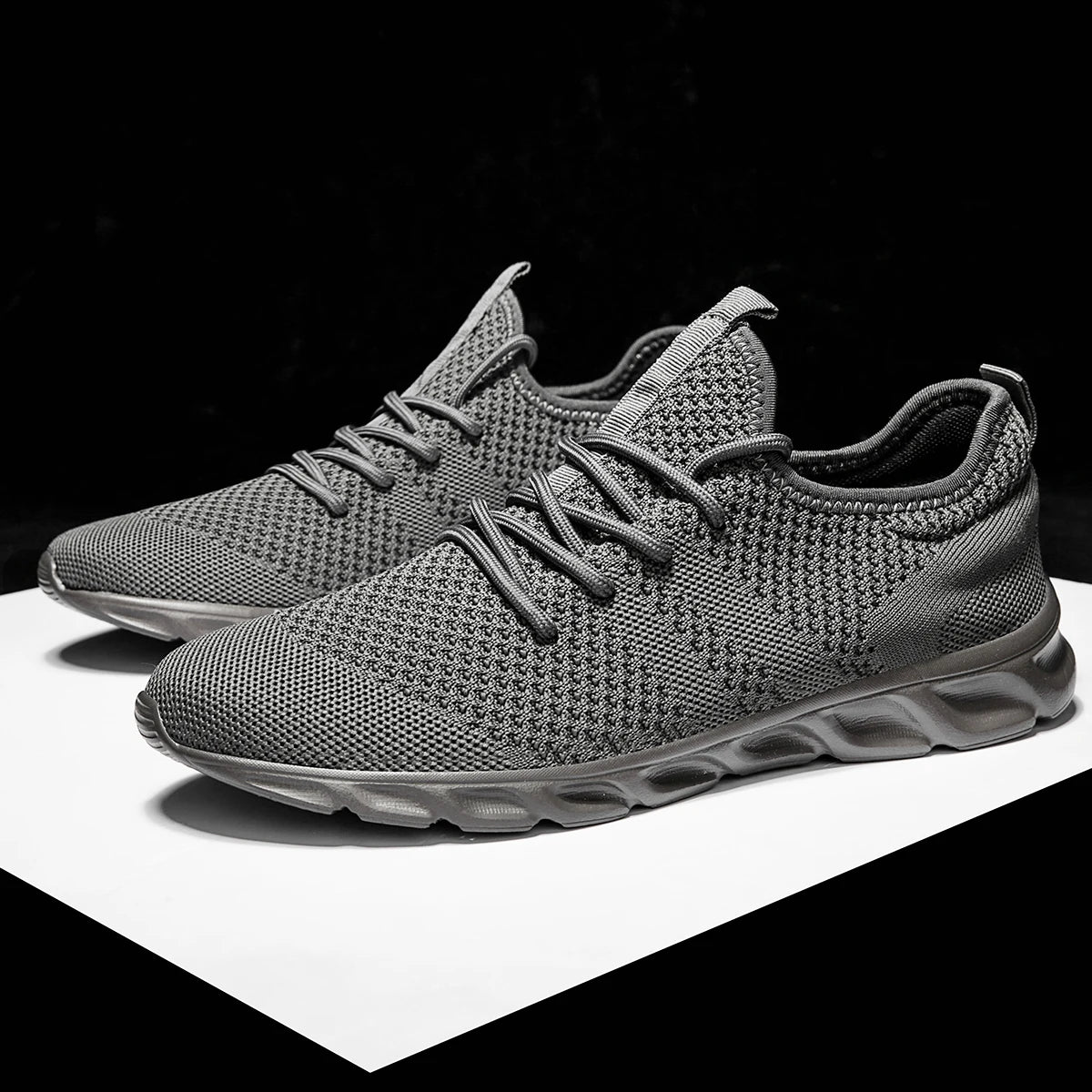 Hot Sale Light Running Shoes Comfortable Casual Men's Sneaker Breathable Non-slip Wear-resistant Outdoor Walking Men Sport Shoes