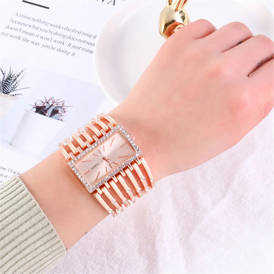 UTHAI Women Fashion Quartz Watches Lady's Stainless Steel Bracelet Watches Casual Hollow Clock Girl Wristwatch Jewelry