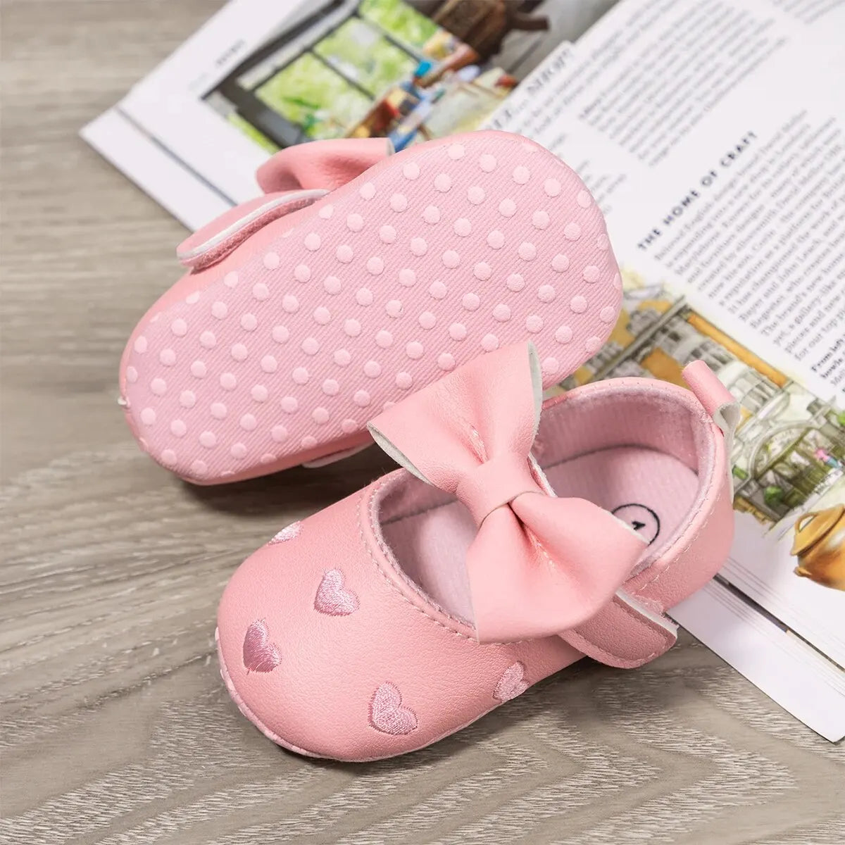 Meckior Baby Shoes Classic Dress Cute Bow-knot Heart Anti-slip Soft Sole First Walkers Infant Baby Girls Toddler Shoes 0-18m