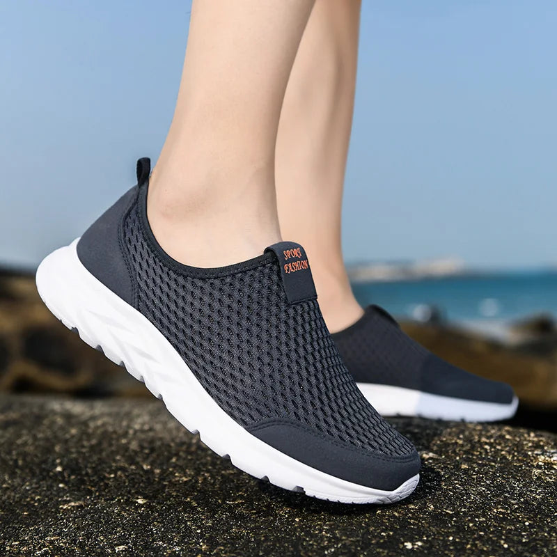 Summer Men Women Aqua Shoes Lightweight Water Shoes Anti-Slip Quick Drying Male Sneakers Outdoor Beach Casual Flats Sports 2024