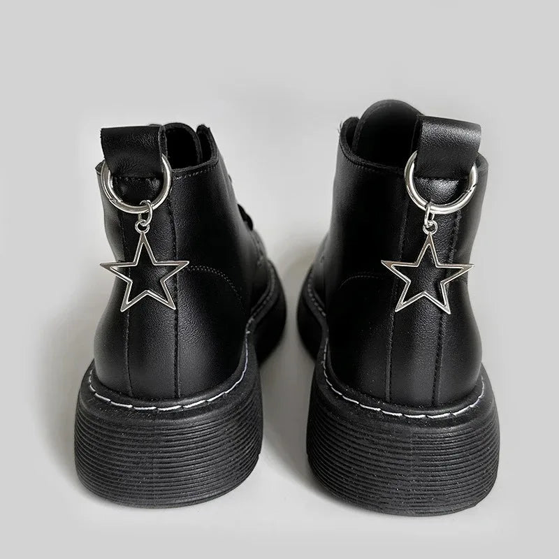 1pair Hollow Big Stars Hearts Pendant Martin Boots Shoes Buckles Decoration Metal Snap Hook Shoes Accessories