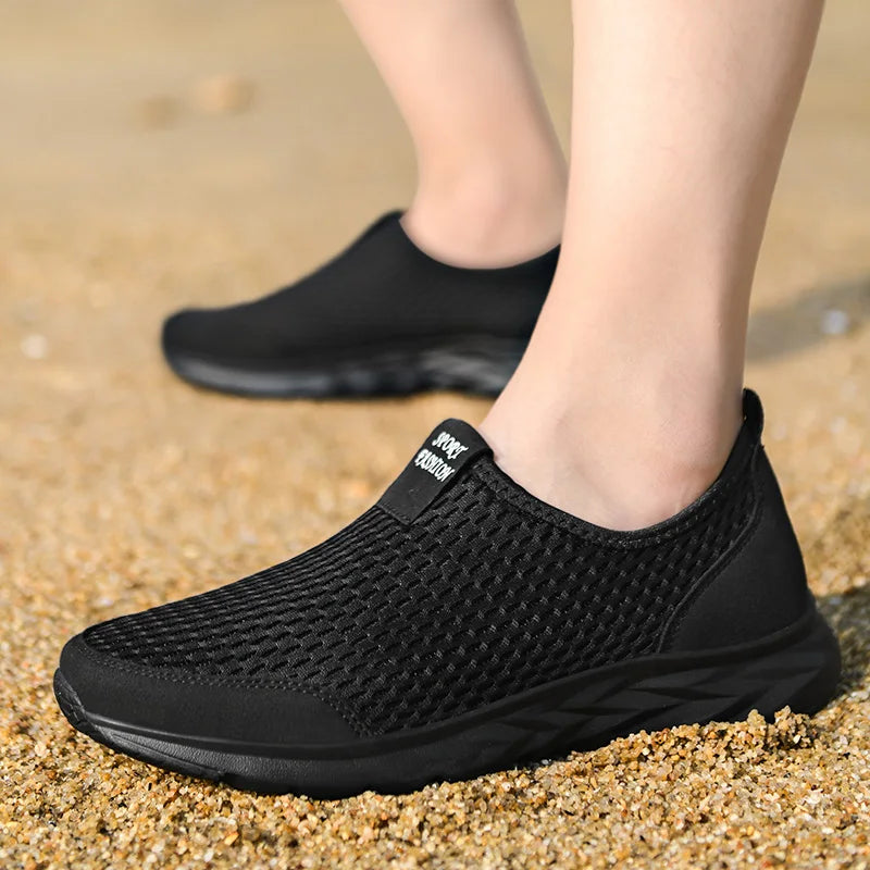 Summer Men Women Aqua Shoes Lightweight Water Shoes Anti-Slip Quick Drying Male Sneakers Outdoor Beach Casual Flats Sports 2024