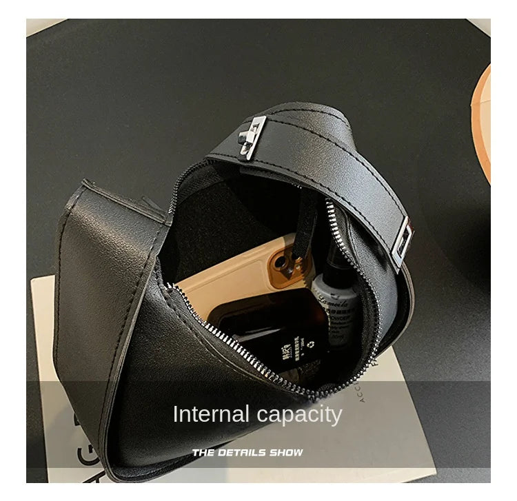 Small Belt Buckle Design Shoulder Bags for Women 2024 New Fashion Trend Designer Crossbody Bag Underarm Bag Handbags Brown